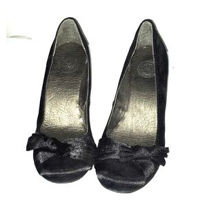 American Heritage Black Heel Shoes